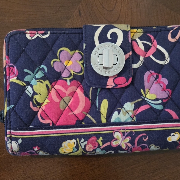 Vera Bradley Floral Nightingale Pattern Wallet - Picture 1 of 4